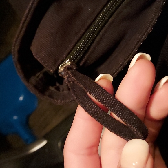 Victoria's Secret || Large Zippered Tote - Picture 3 of 6